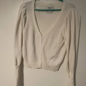 NWOT woman’s cardigan sweater